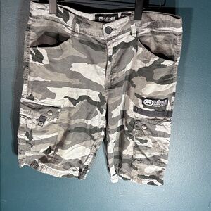 ECKO UNLTD Men’s Raw Uncut Camo Cargo Shorts Size 34